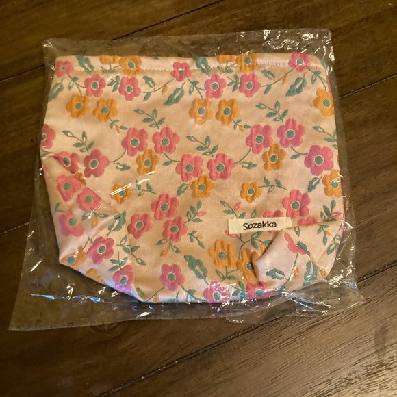 Cosmetic Bag - Picture 1 of 1